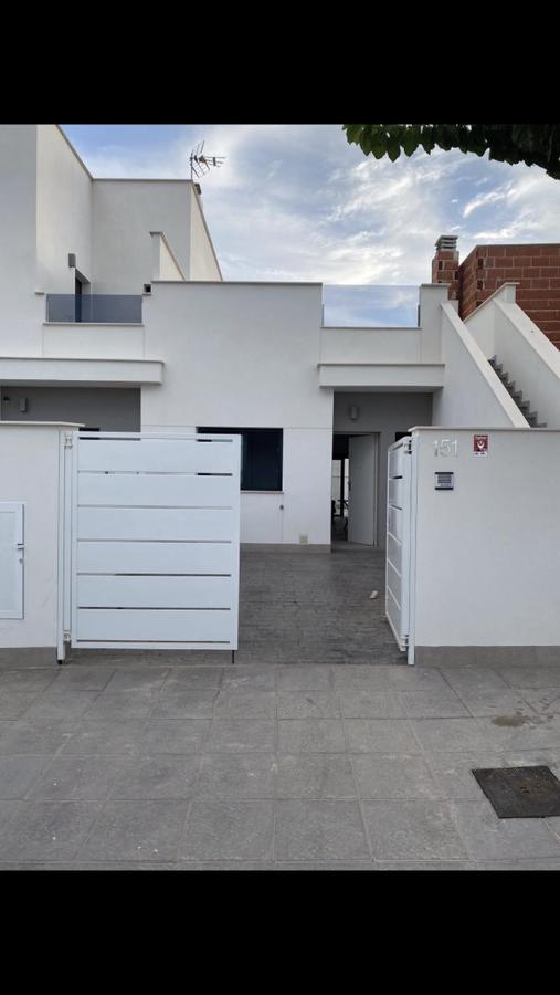New Villa, 2 Bedrooms Private Heated Pool Sleeps Up To 6 Villa Pilar de la Horadada