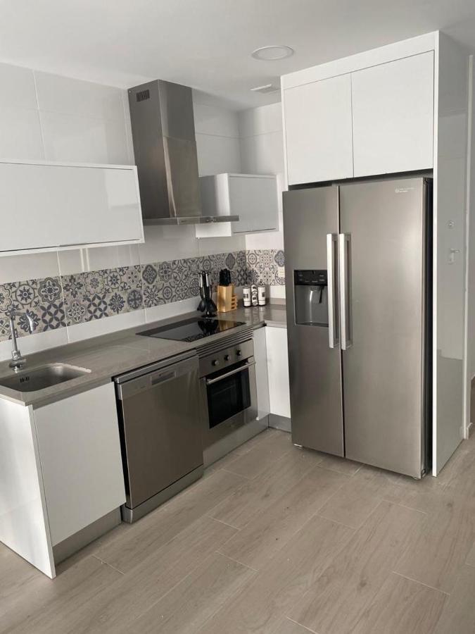 Villa New Villa, 2 Bedrooms Private Heated Pool Sleeps Up To 6 *