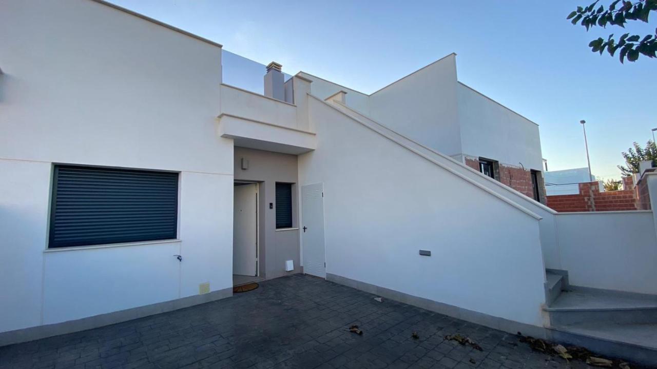 New Villa, 2 Bedrooms Private Heated Pool Sleeps Up To 6 * Pilar de la Horadada