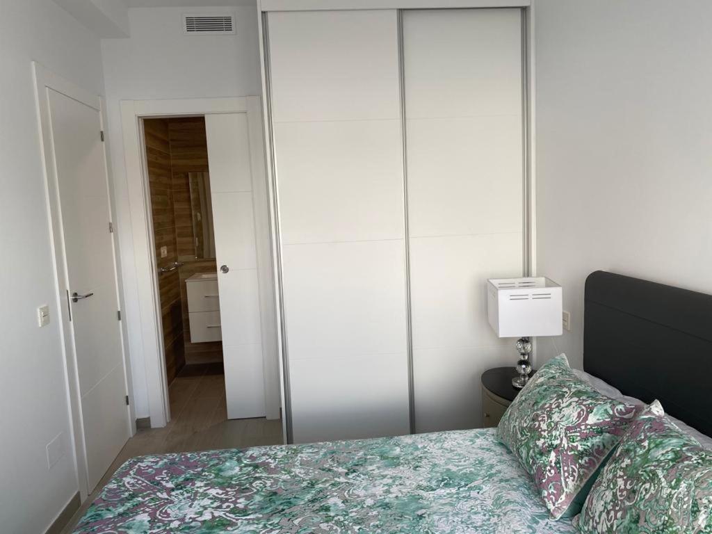 New Villa, 2 Bedrooms Private Heated Pool Sleeps Up To 6 *
