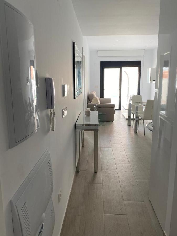 New Villa, 2 Bedrooms Private Heated Pool Sleeps Up To 6