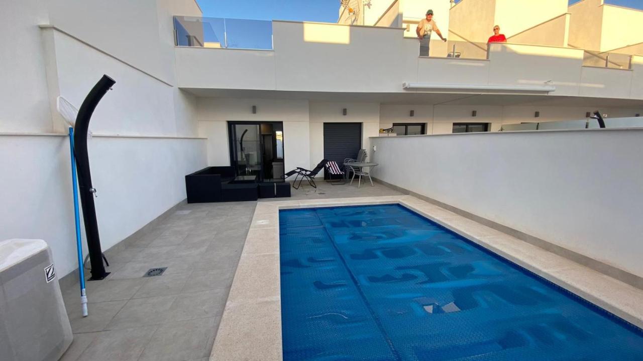 New Villa, 2 Bedrooms Private Heated Pool Sleeps Up To 6 Villa Pilar de la Horadada