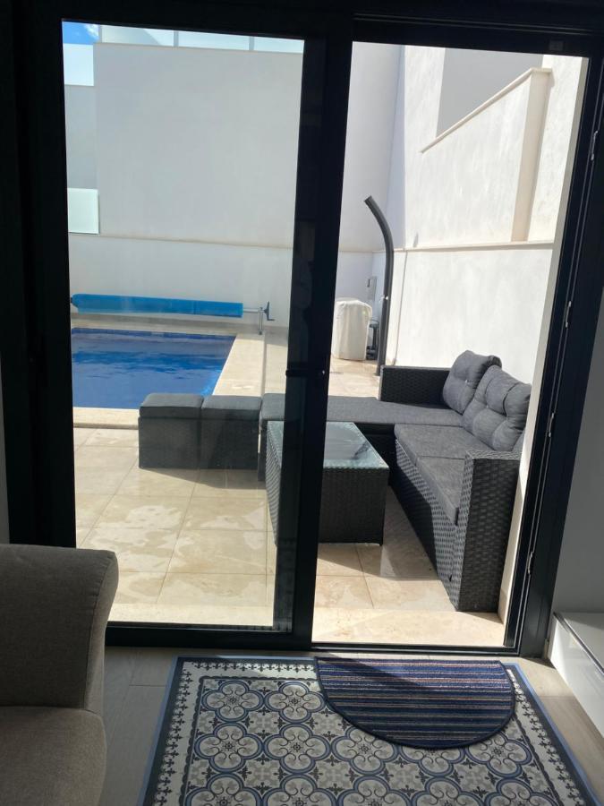 New Villa, 2 Bedrooms Private Heated Pool Sleeps Up To 6 Villa